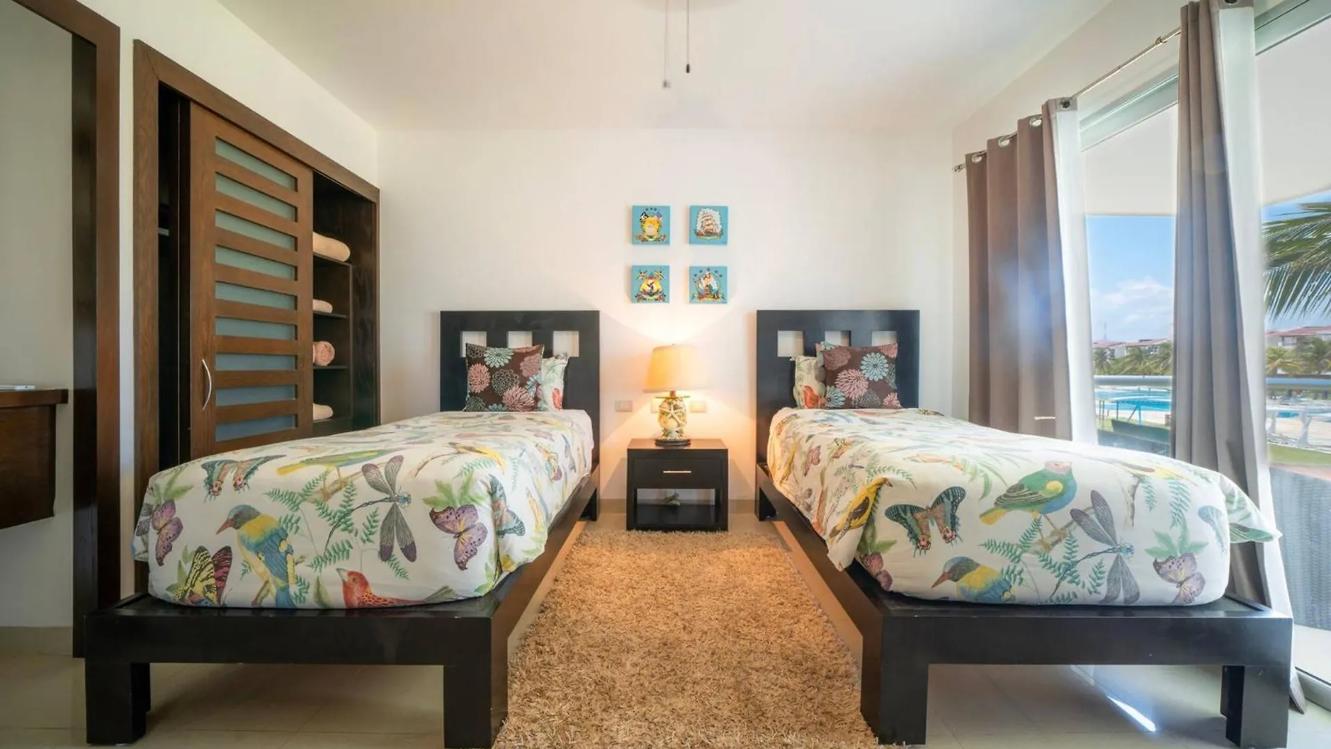 Beachfront Condo With Tub, 3 Bedroom & Pool - At Mareazul Condo Corazon Дом отдыха
